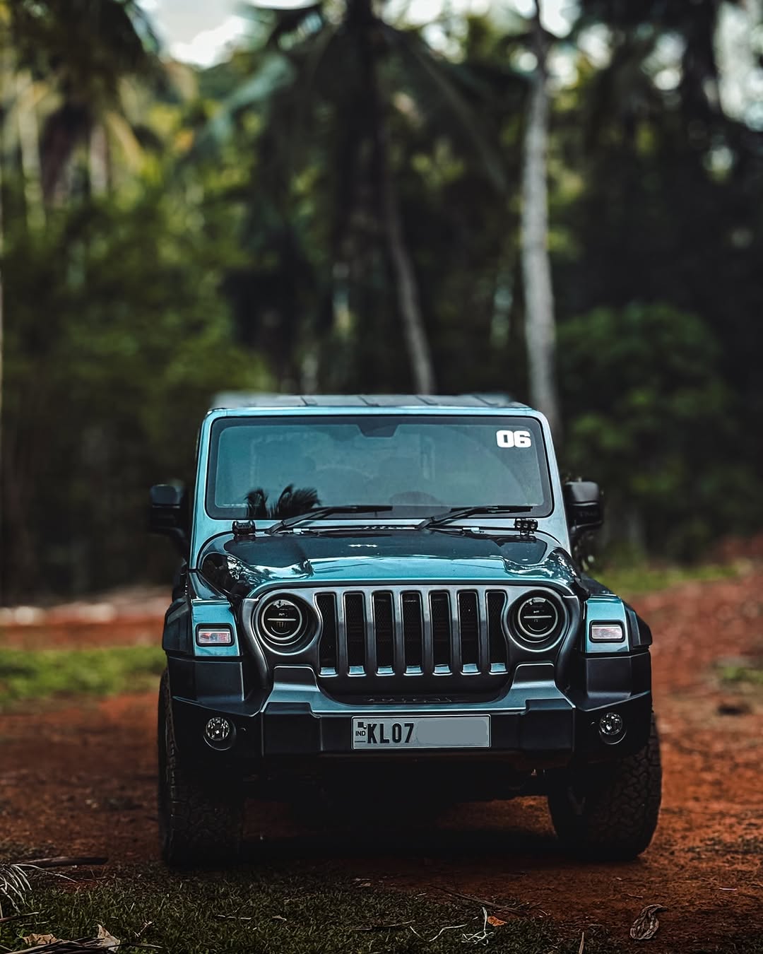 Mahindra Thar LX Hardtop 4x4 thumbnail 2